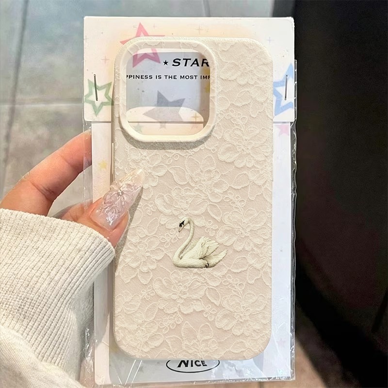 Apple Iphone 15 - غطاء هاتف بنمط البجع والدانتيل وملمس